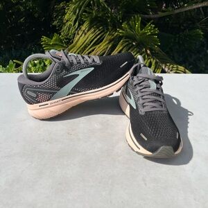 Brooks Ghost 14 Running Shoes Womens Size: 7.5